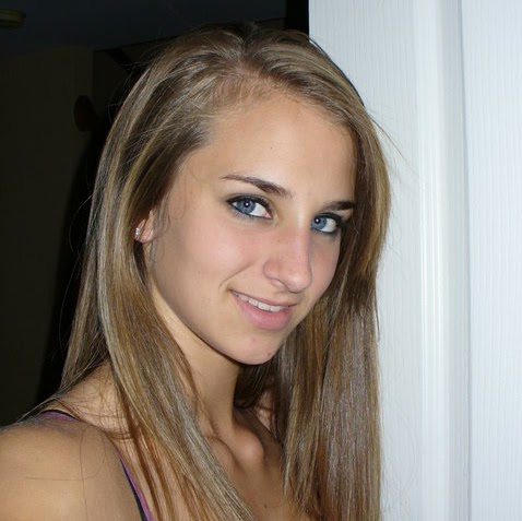 Rebecca Huffman Photo 25