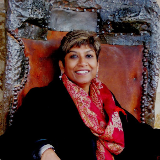 Christine Ray Photo 10