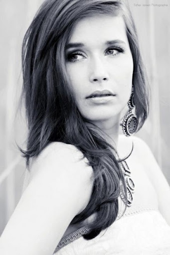 Sandra Meyers Photo 11