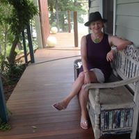 Heather Holcombe Photo 16