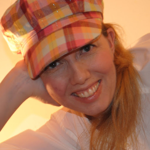 Elizabeth Norton Photo 35