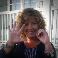 Susan York Photo 26