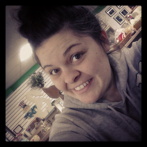 Kayla Tucker Photo 9