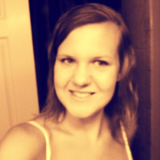 Stephanie Nicholson Photo 17