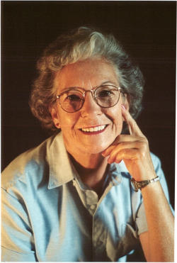 Joan Anderson Photo 33