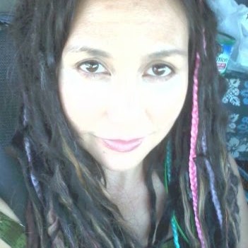 Darlene Fernandez Photo 28