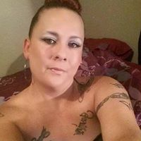 April Brooks Photo 42