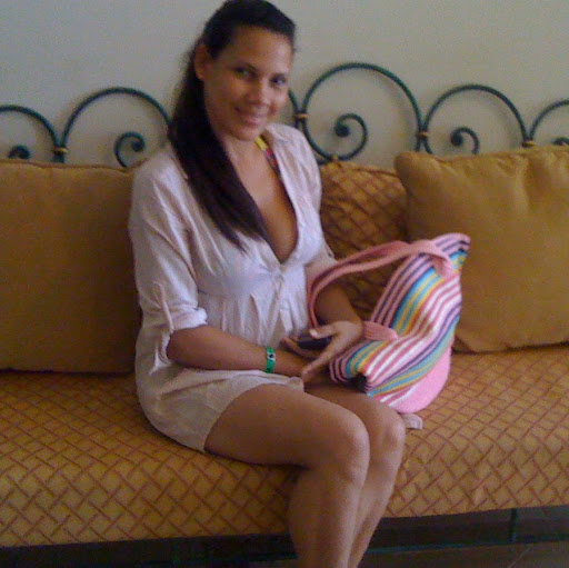 Jeannette Martinez Photo 26