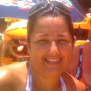 Elizabeth Valente Photo 30