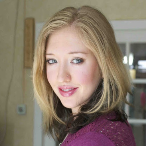 Alyson Taylor Photo 36
