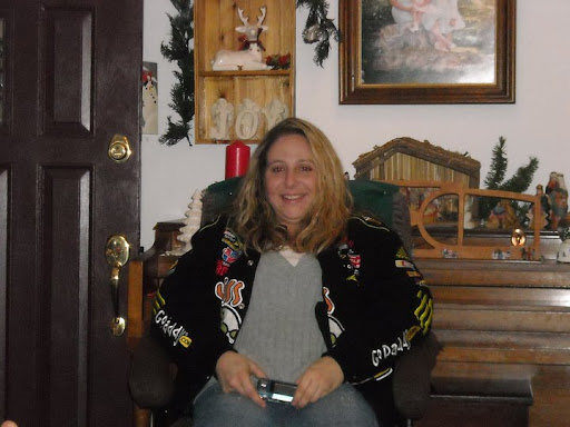 Tammy Roberts Photo 27