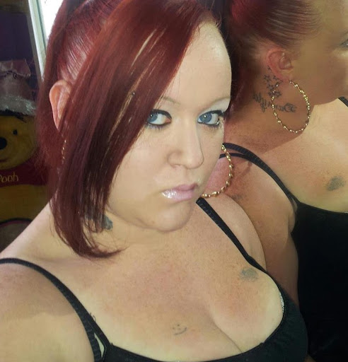 Stephanie Summers Photo 16