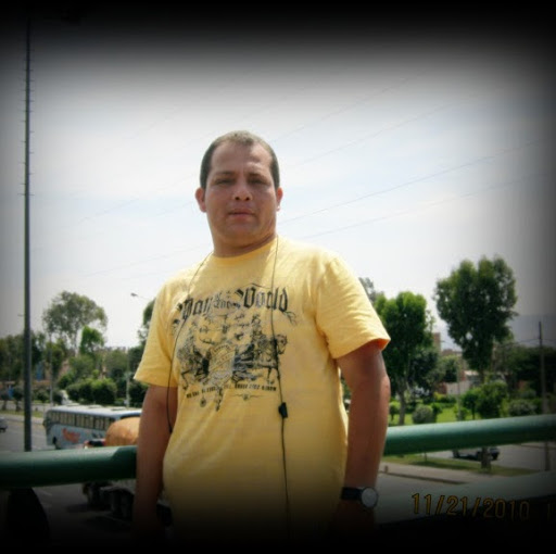 Rafael Ulloa Photo 34