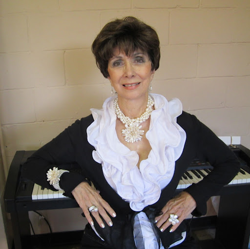 Theresa Moran Photo 19