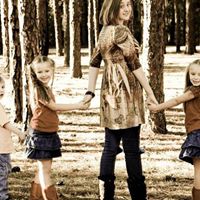 Vickie King Photo 19