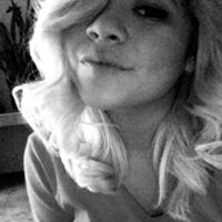 Stephanie Robles Photo 28