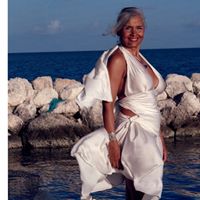 Lorraine Garrett Photo 12