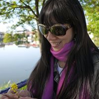 Heidi Yang Photo 19