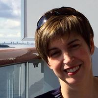 Julie Lapointe Photo 16