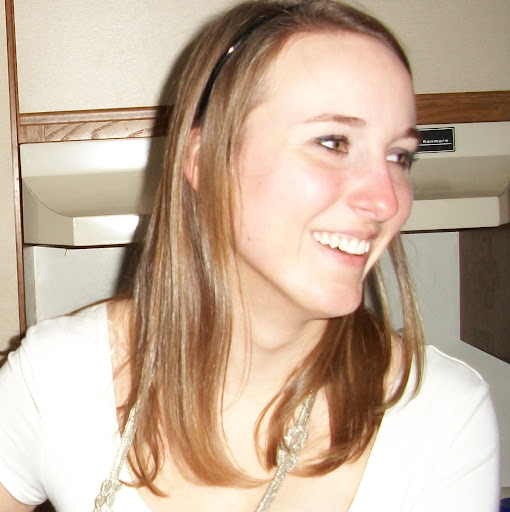 Sarah Walsh Photo 37