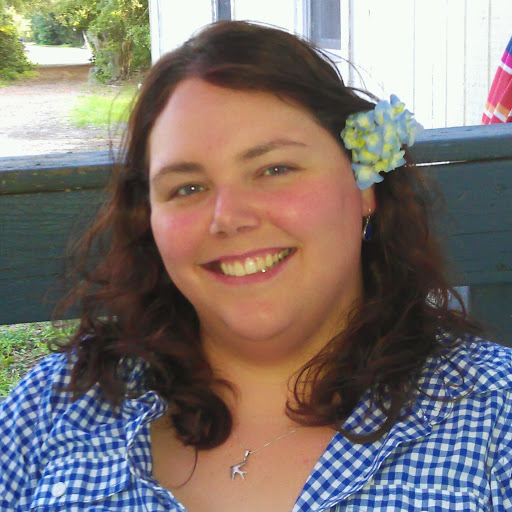 Rebecca Woods Photo 24