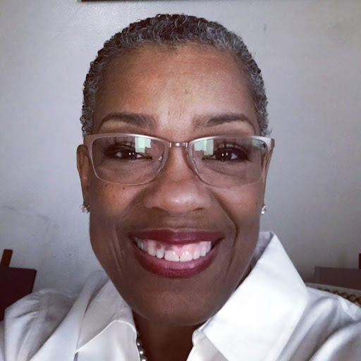 Renee Robinson Photo 31