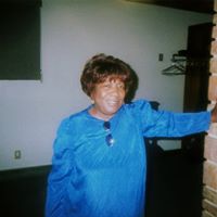 Ruthie Robinson Photo 10