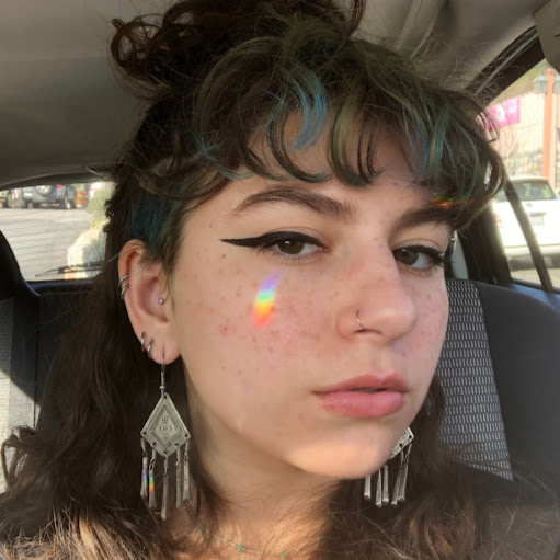 Miranda Davis Photo 19