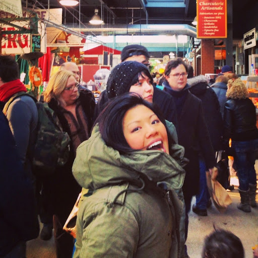 Jennifer Yang Photo 37
