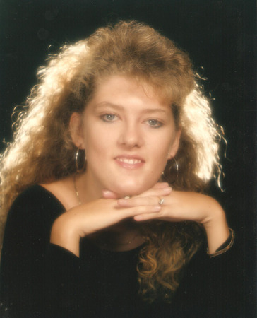 Linda Blair Photo 14