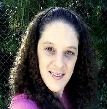 Mindy Collins Photo 40