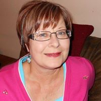 Suzanne Evans Photo 30