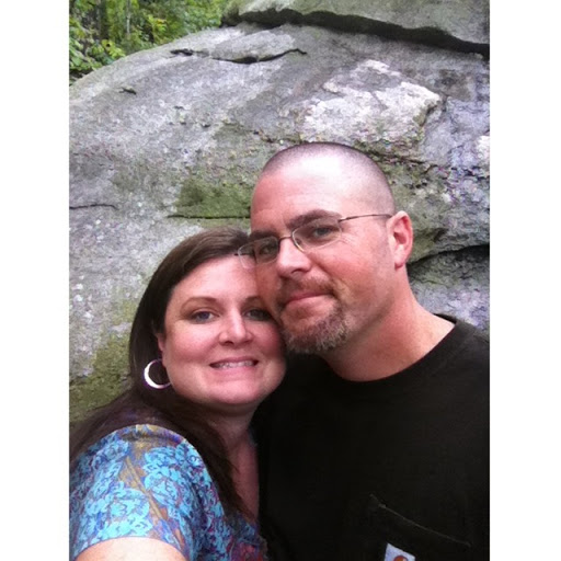 Laura Lyles Photo 32