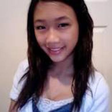 Annie Sims Photo 36