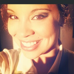 Cassandra Phillips Photo 16