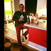 Robin Robles Photo 10