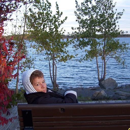 Diane Houle Photo 37
