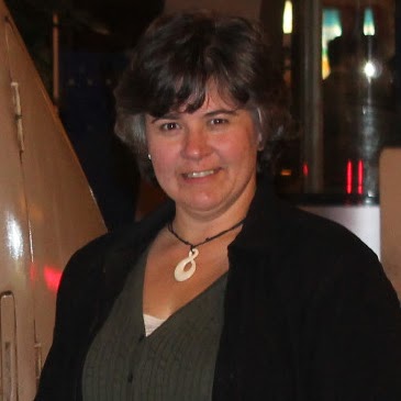 Lisa Lauer Photo 12