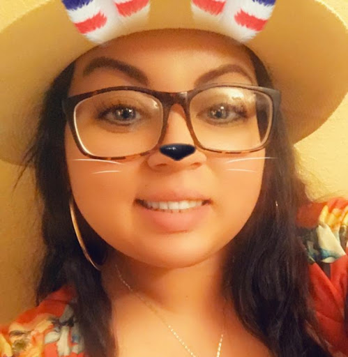 Jennifer Gonzales Photo 31