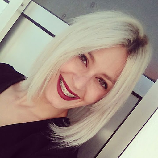 Miriam Reyes Photo 38