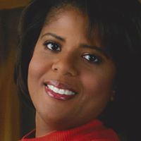 Vanessa Glover Photo 17