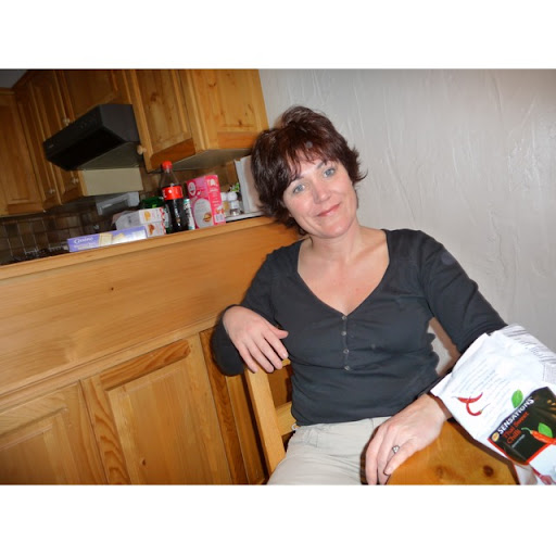 Ann Lloyd Photo 13