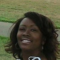 Tanesha Robinson Photo 10