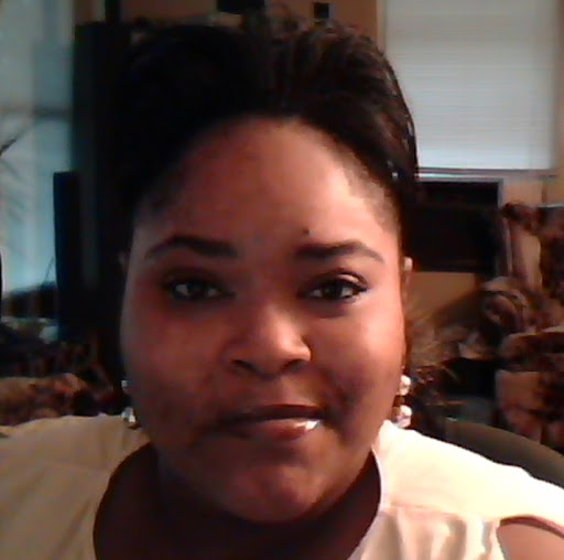 Adrienne Gray Photo 15
