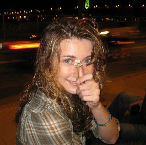 Laura Delaney Photo 28