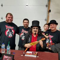 Ian Hicks Photo 41
