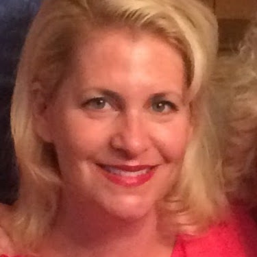 Alisa Floyd Photo 14