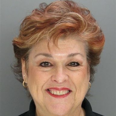 Janet Roberts Photo 44