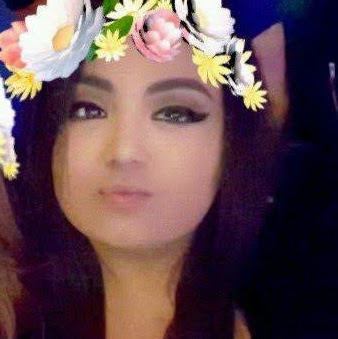 Felicia Flores Photo 23