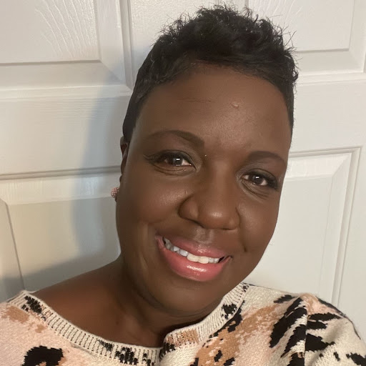 Adrienne Robinson Photo 39